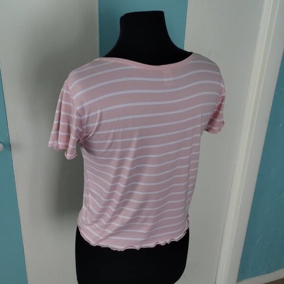 Pink/White Stripped Ribbed Scallop Crop Top - Picture 4 of 5